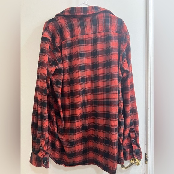 Carhartt Red and Black Checkered Shirt - Picture 3 of 3